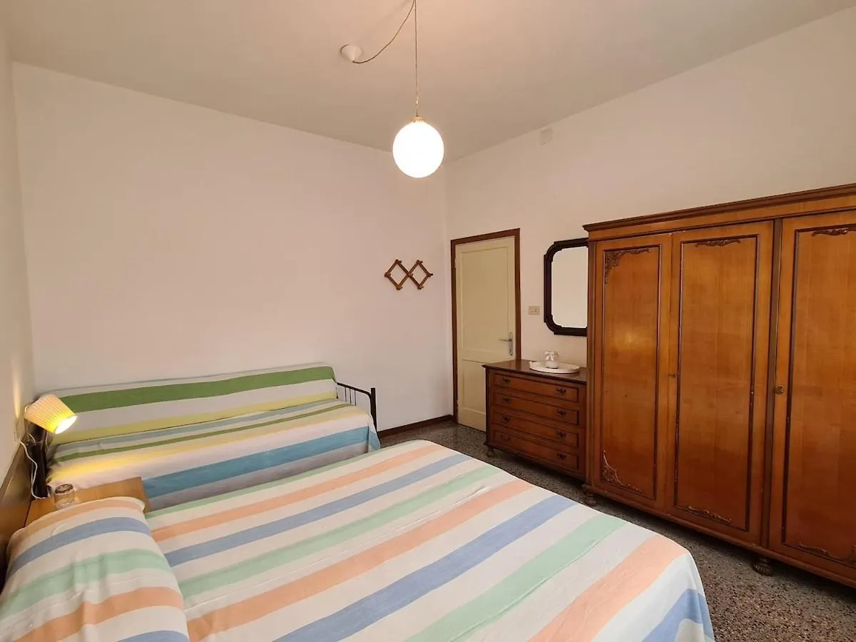 2 Bedrooms Villa With Sea View Terrace In Jesolo Lido di Jesolo