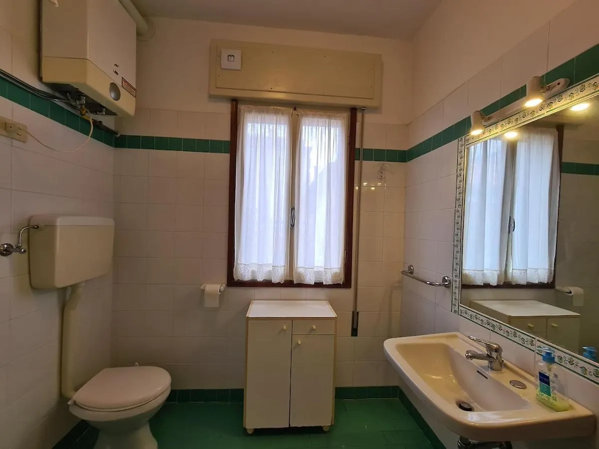 2 Bedrooms Villa With Sea View Terrace In Jesolo Lido di Jesolo