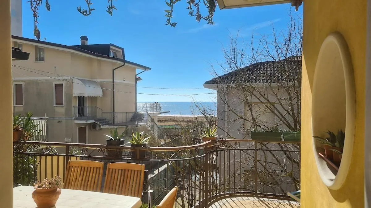 2 Bedrooms Villa With Sea View Terrace In Jesolo 0*, Lido di Jesolo Italien