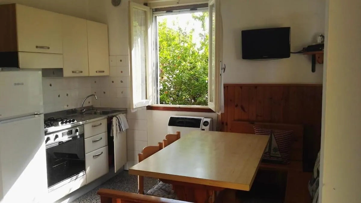 2 Bedrooms Villa With Sea View Terrace In Jesolo 0*, Lido di Jesolo