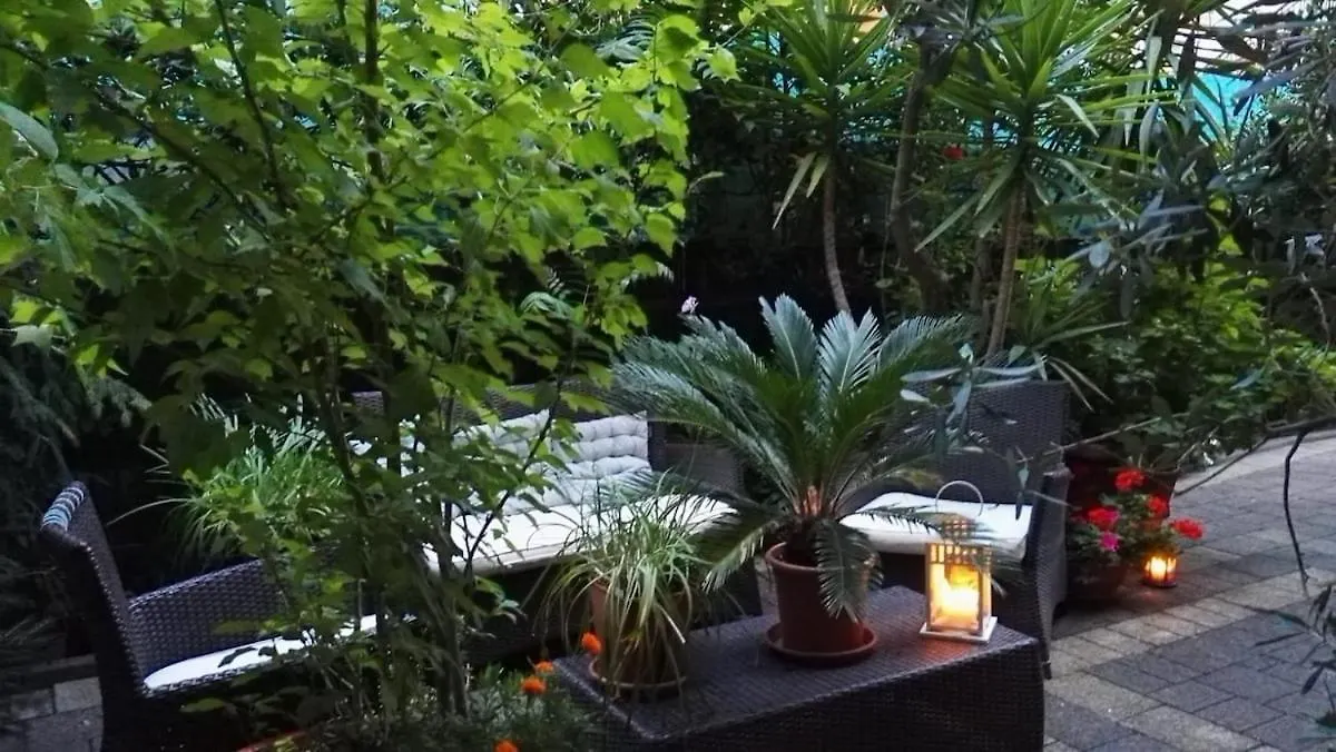 2 Bedrooms Villa With Sea View Terrace In Jesolo Italien